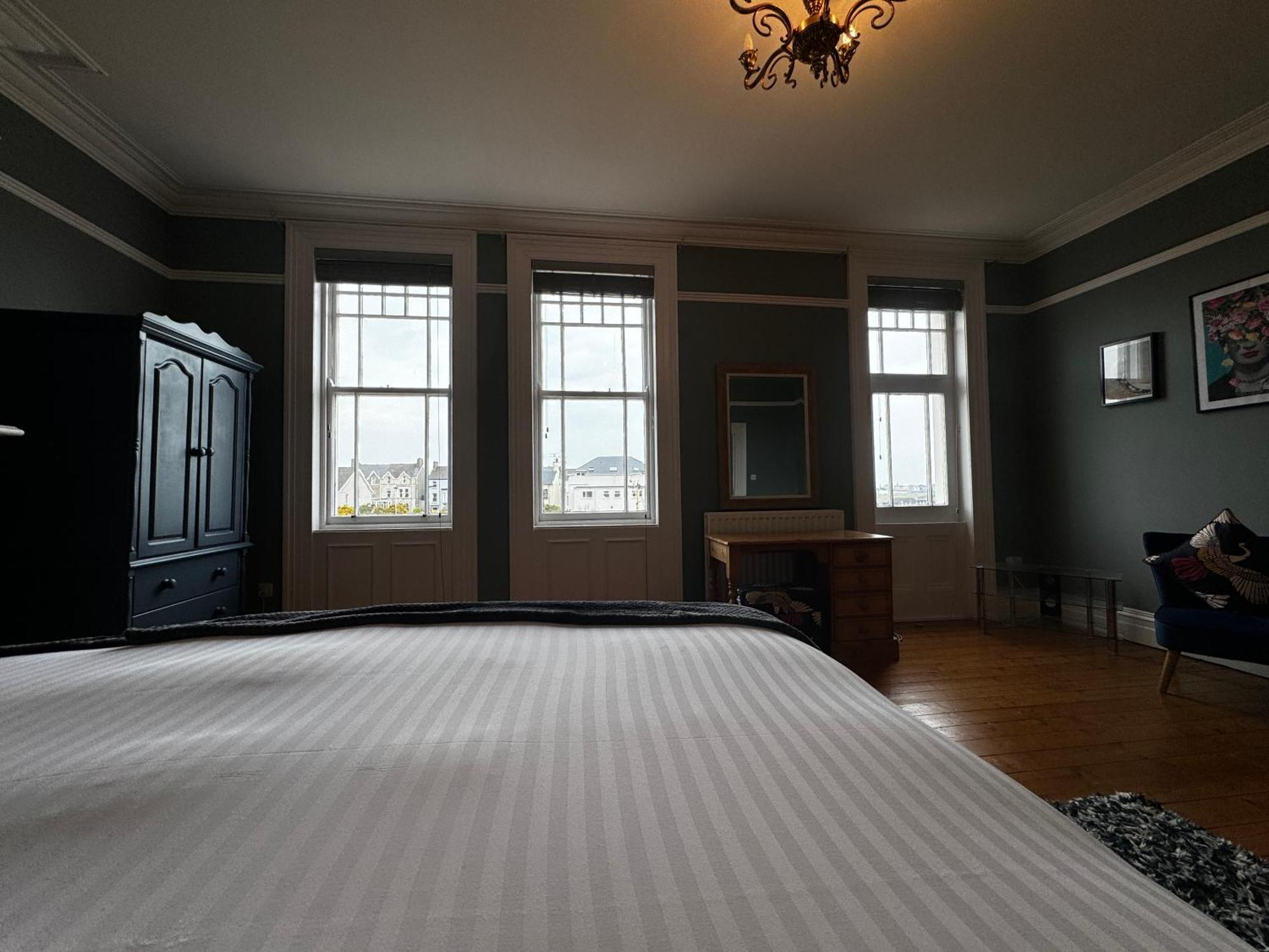 The Victorian Townhouse Portrush Villa ภายนอก รูปภาพ