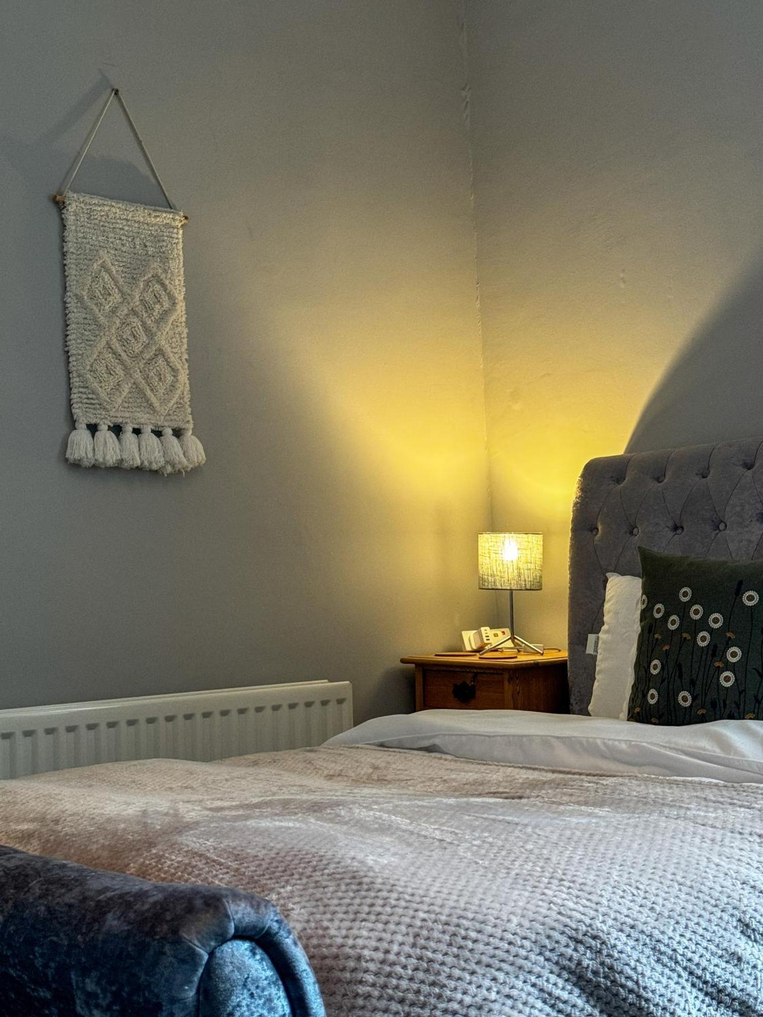 The Victorian Townhouse Portrush Villa ภายนอก รูปภาพ
