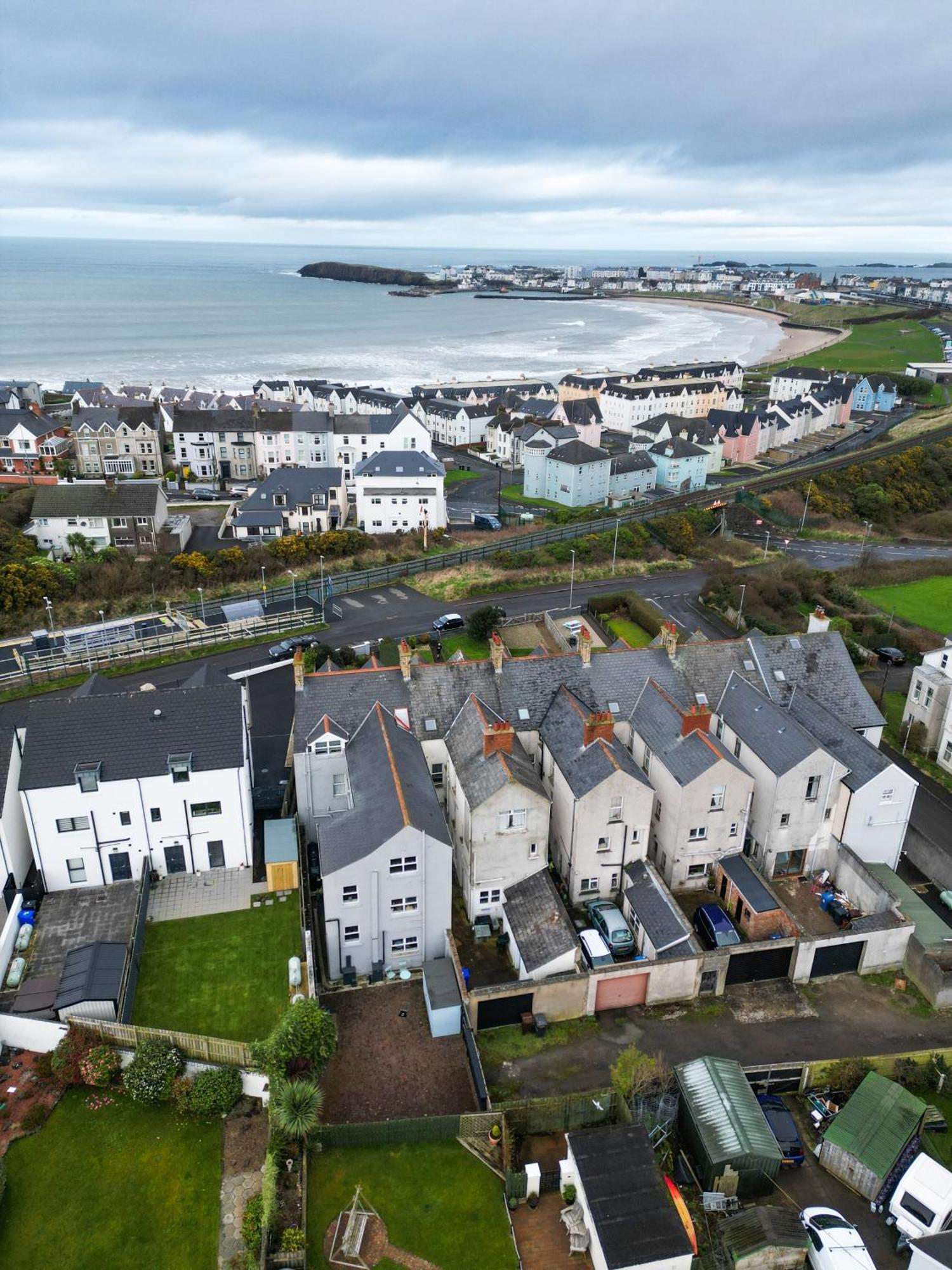 The Victorian Townhouse Portrush Villa ภายนอก รูปภาพ